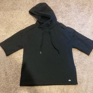 Alo yoga short sleeve hoodie